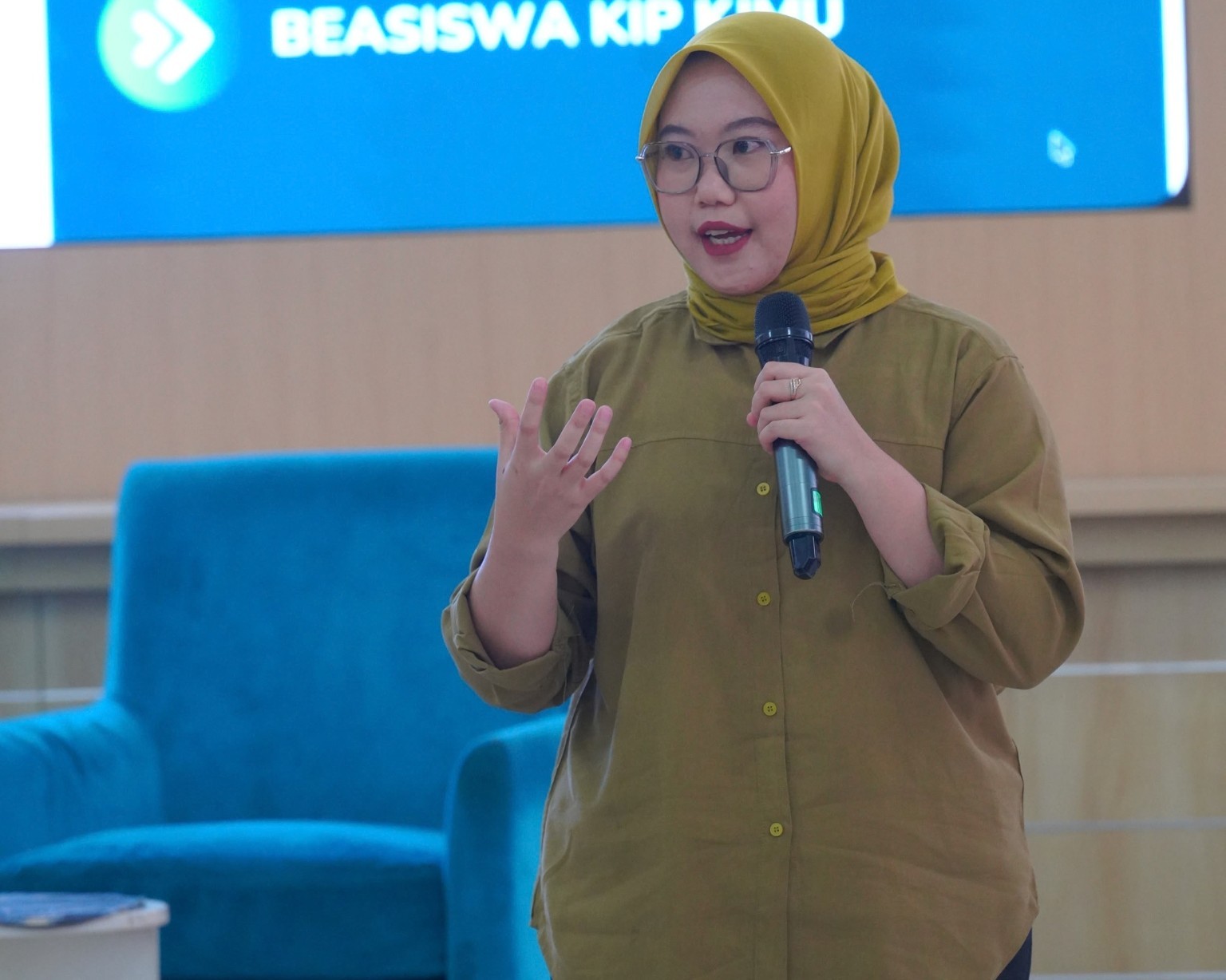 Stigma “Mokondo”: Label Patriarkal yang Mengabaikan Realitas dan Membebani Laki-laki